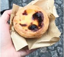 에디터 사진